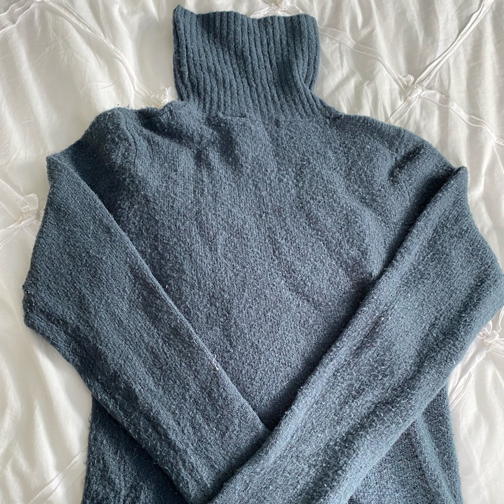 Juniors Blue Knit turtleneck sweater